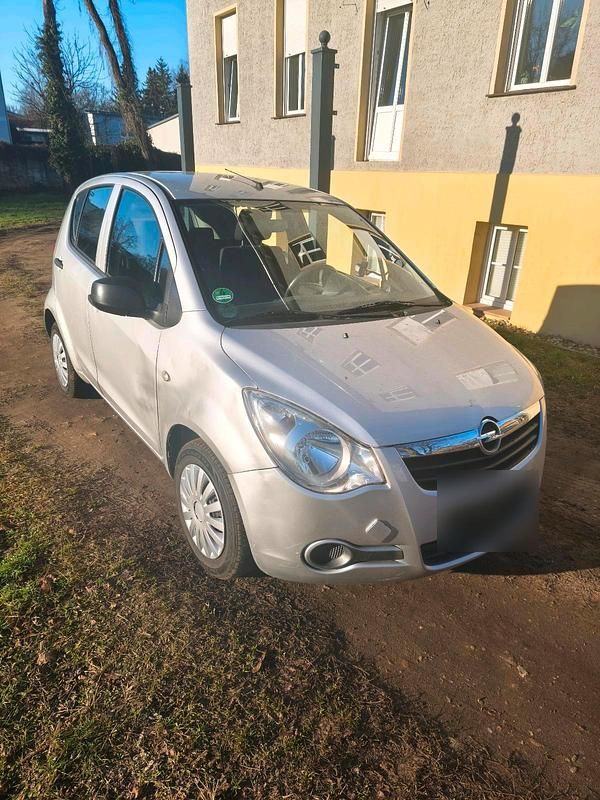 Gebraucht Opel Agila 63 PS (46 kW) 2009 Silber Kleinwagen