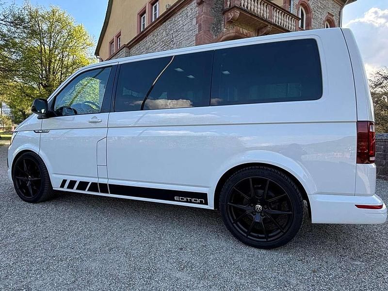 Gebraucht VW Multivan Edition 199 PS (146 kW) 2019 Candyweiß Van / Kleinbus