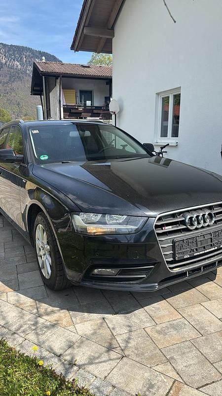 Second-hand Audi A4 170 CP (125 kW) 2014 Negru Break
