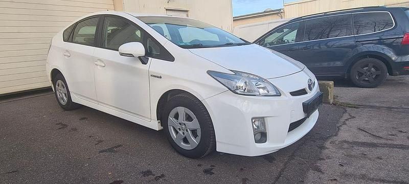 Gebraucht Toyota Prius 99 PS (72 kW) 2009 Weiß Limousine