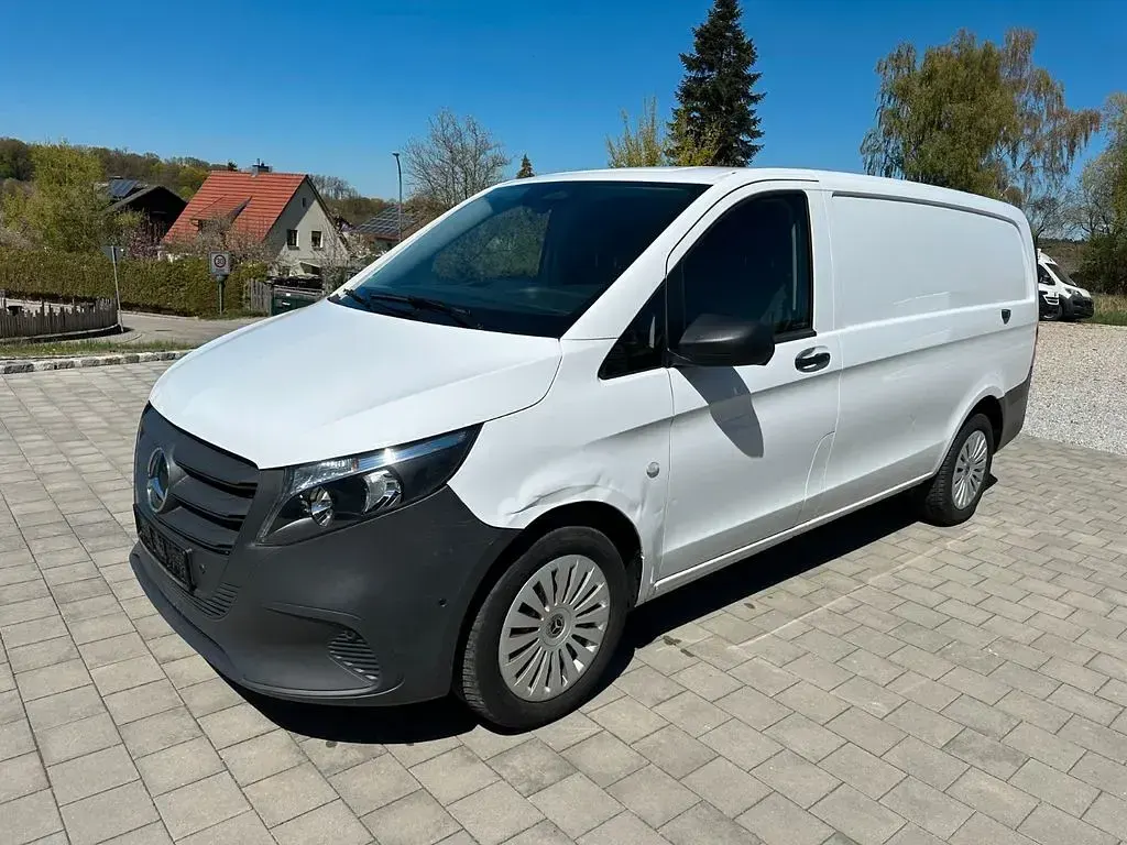 Gebraucht Mercedes Vito 163 PS (119 kW) 2025 Weiß Van