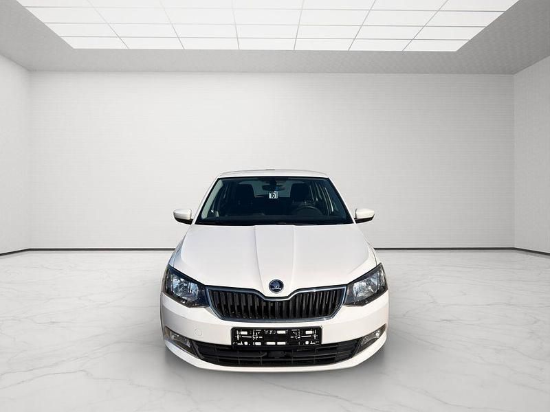 Gebraucht Skoda Fabia Ambition 90 PS (66 kW) 2015 Weiß Limousine