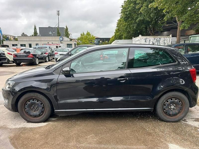 Gebraucht VW Polo Team 60 PS (44 kW) 2011 Schwarz Kleinwagen