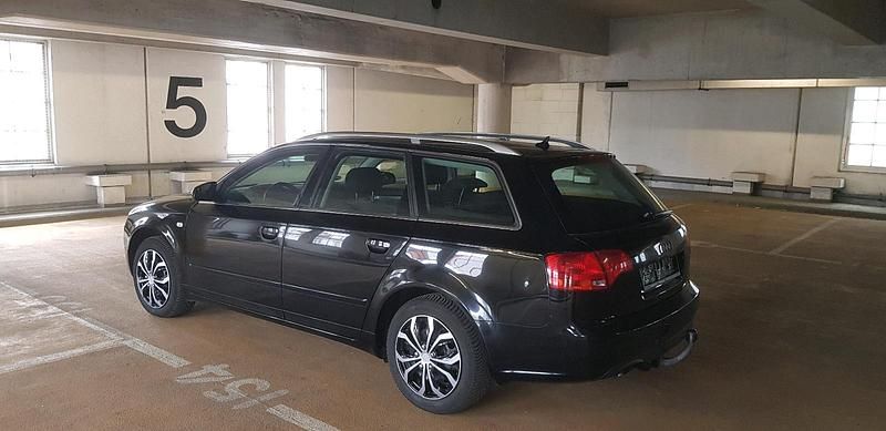 Gebraucht Audi A4 140 PS (102 kW) 2005 Schwarz Kombi