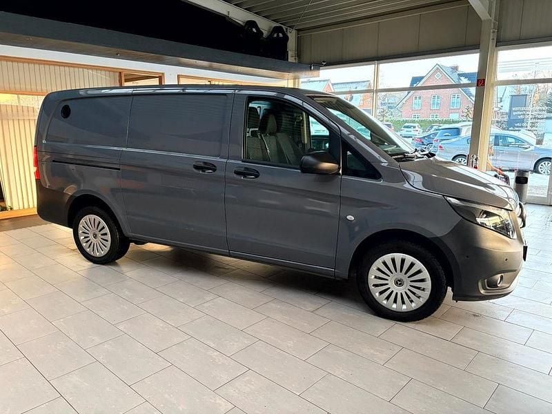 Gebraucht Mercedes Vito 136 PS (100 kW) 2022 Grau Van