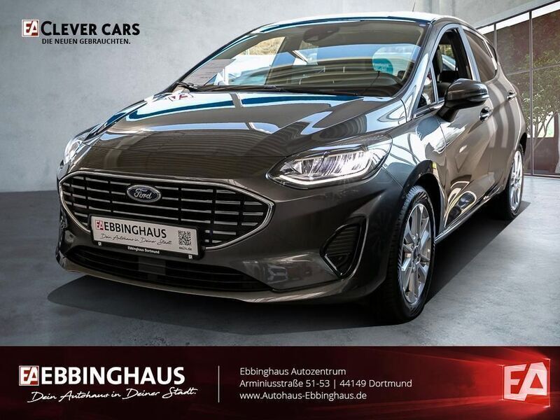 Metallic) (grau Gebraucht 2023 Ford Fiesta Titanium Kleinwagen | 17.999 € (Fairer Preis) - Bild 1/2