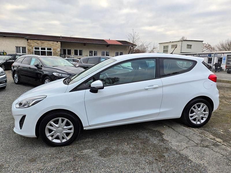 Gebraucht Ford Fiesta Trend 71 PS (52 kW) 2019 Weiß Kleinwagen