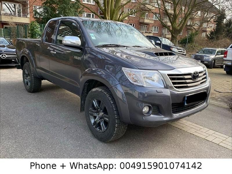 Gebraucht Toyota HiLux 204 PS (150 kW) 2008 Schwarz metallic Pickup