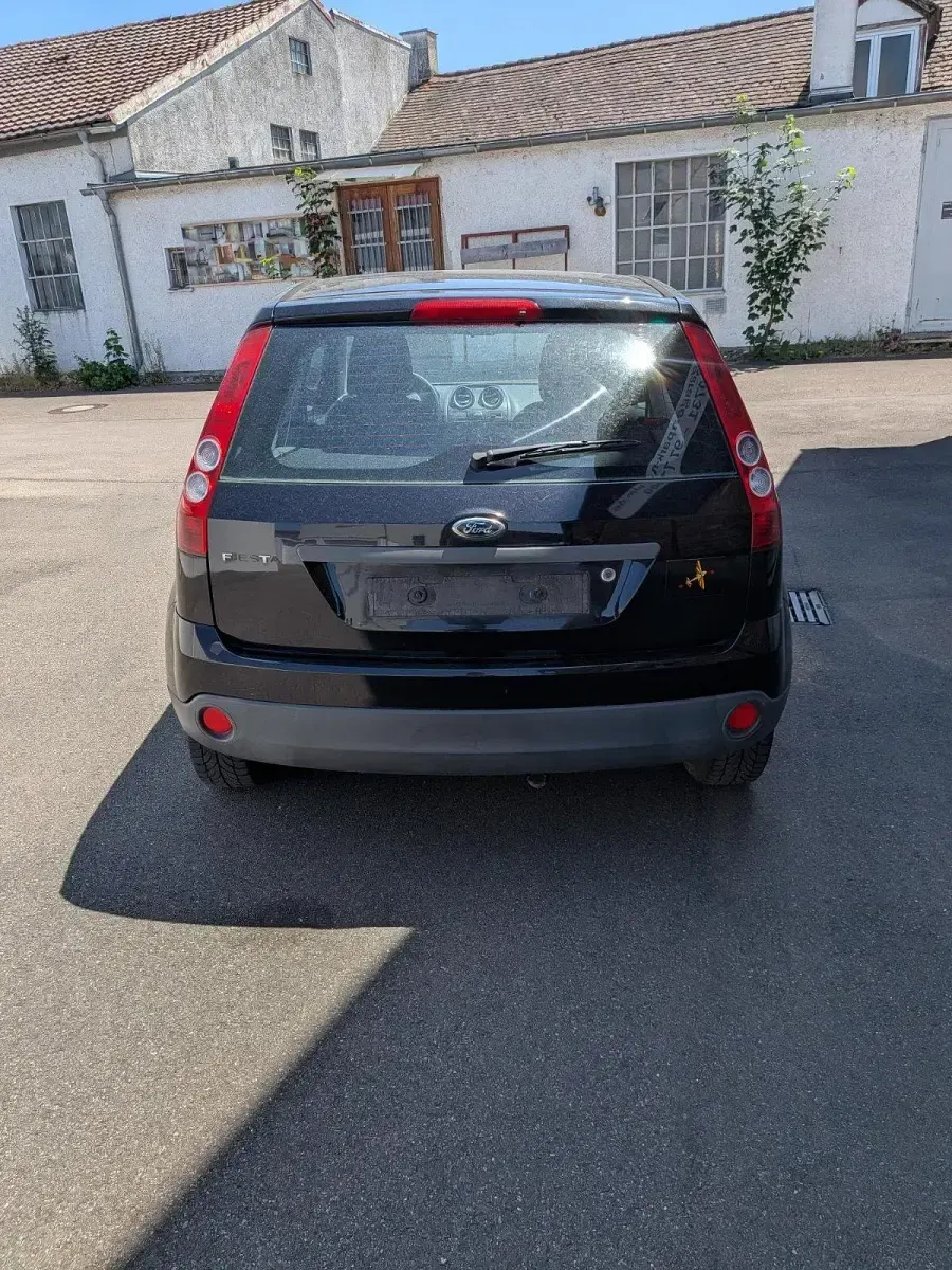 Gebraucht Ford Fiesta 81 PS (59 kW) 2009 Kleinwagen