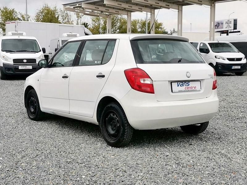 Gebraucht Skoda Fabia 80 PS (58 kW) 2009 Weiß Kleinwagen