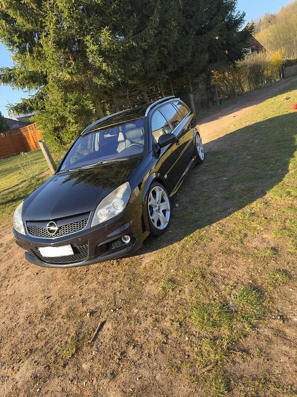 Schwarz Gebraucht 2007 Opel Vectra OPC Kombi | 11.999 € - Bild 1/4