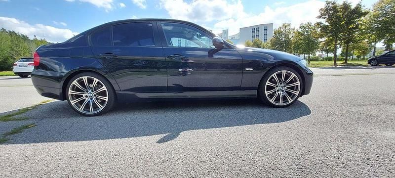 Gebraucht BMW 320 Performance 150 PS (110 kW) 2007 Blau Limousine