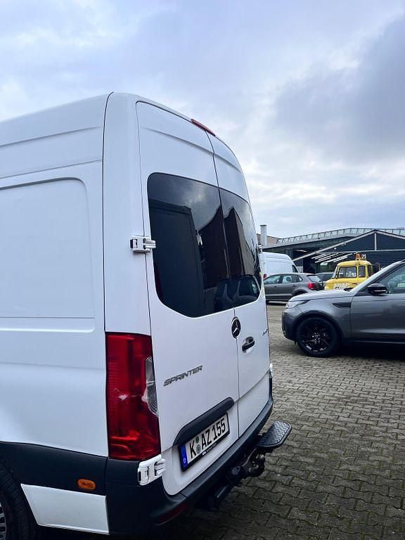Second-hand Mercedes Sprinter 143 CP (105 kW) 2018 Alb Van