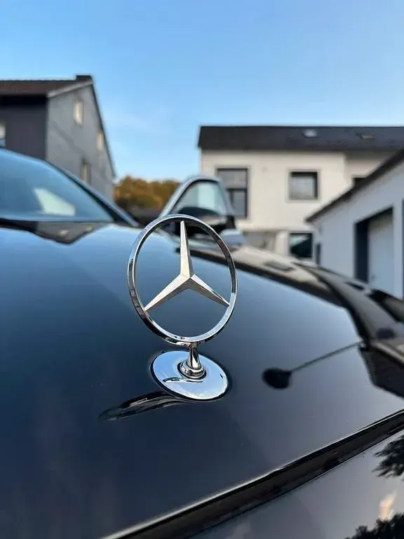 Gebraucht Mercedes E200 160 PS (117 kW) 2020 Schwarz Limousine