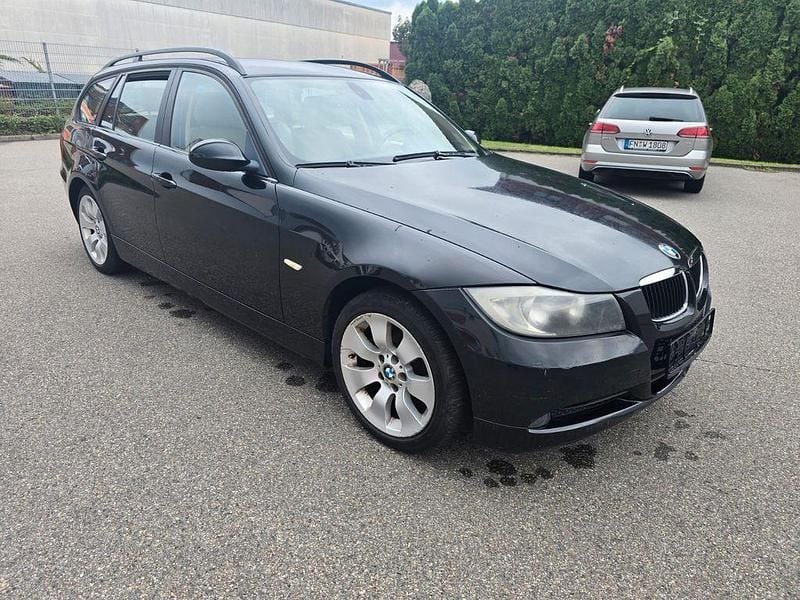 Gebraucht BMW 320 Comfort Edition 150 PS (110 kW) 2007 Schwarz Kombi