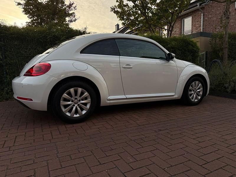 Weiß Gebraucht 2014 VW Beetle Exclusive Limousine | 13.550 € (Guter Preis) - Bild 1/4