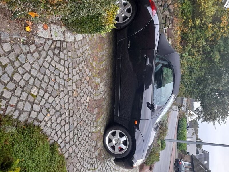 Gebraucht Ford StreetKa 95 PS (69 kW) 2004 Schwarz Cabrio