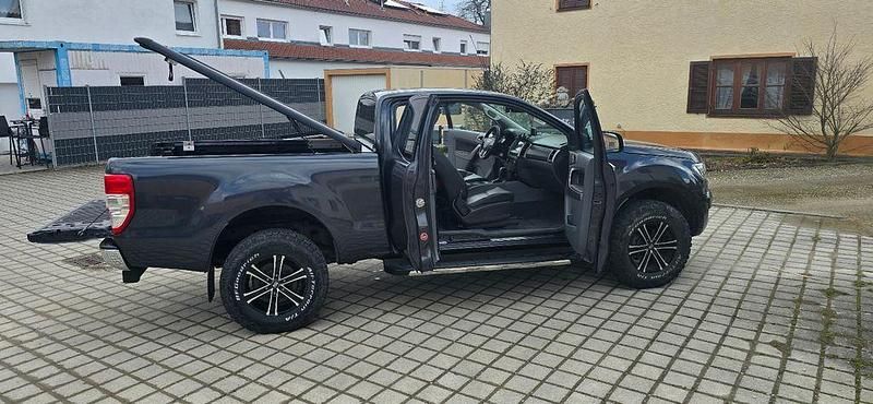 Gebraucht Ford Ranger 200 PS (147 kW) 2019 Grau Pickup