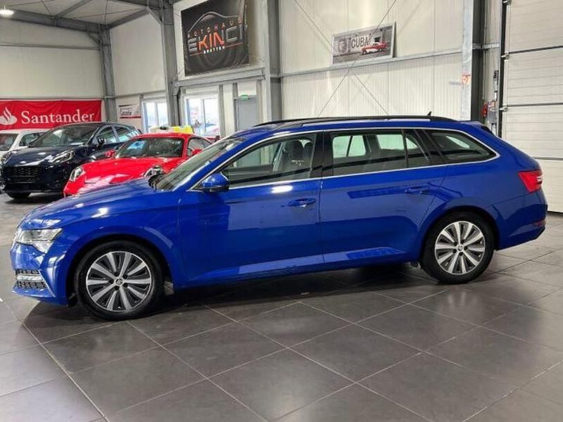Gebraucht Skoda Superb 218 PS (160 kW) 2021 Blau Kombi