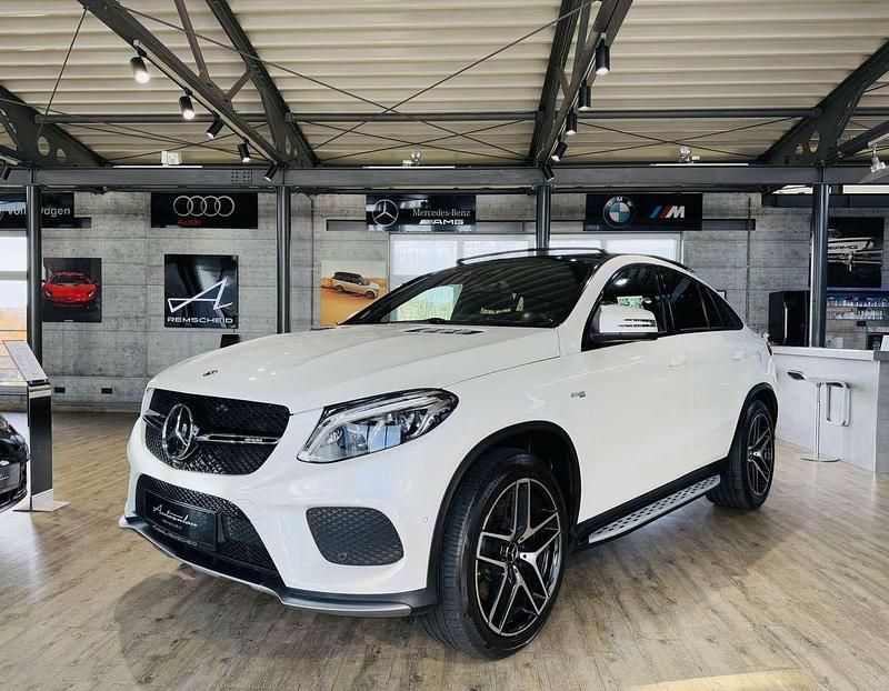 Diamantweiss metalliclack Gebraucht 2018 Mercedes GLE43 AMG AMG Coupé | 46.990 € (Fairer Preis) - Bild 1/4