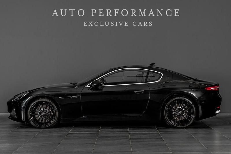 Gebraucht Maserati Granturismo 491 PS (361 kW) 2023 Schwarz Coupé