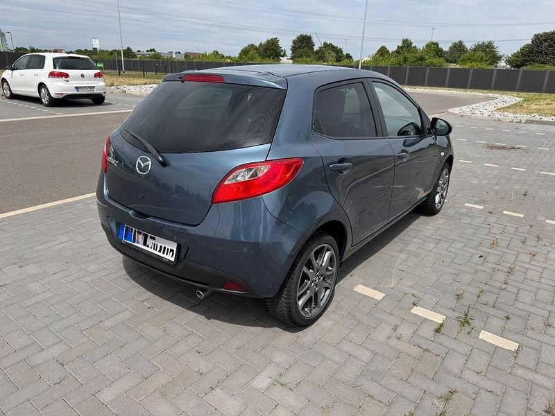 Gebraucht Mazda 2 Sendo 84 PS (61 kW) 2014 Blau Limousine