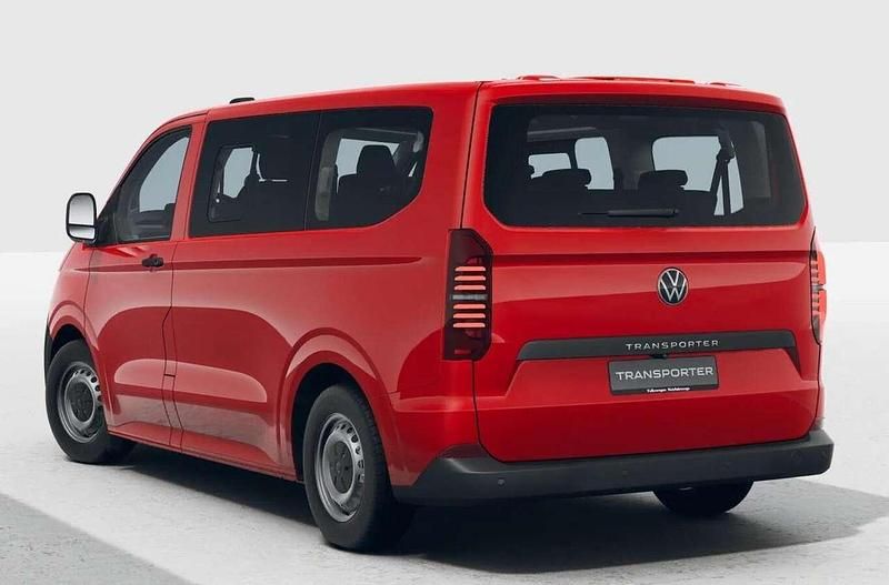 Neu VW T7 S 110 PS (80 kW) 2025 Intensive red Van