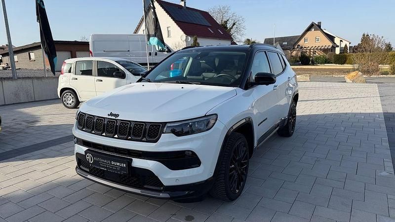 Gebraucht Jeep Compass 131 PS (96 kW) 2023 Weiß SUV