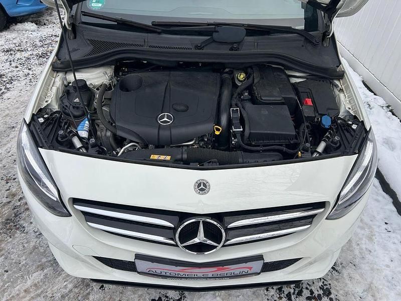Gebraucht Mercedes B200 Edition 136 PS (100 kW) 2018 Van / Kleinbus