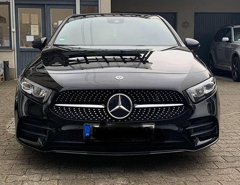 Gebraucht 2019 Mercedes A220 AMG line Limousine | 26.000 € (Etwas zu teuer) - Bild 1/4