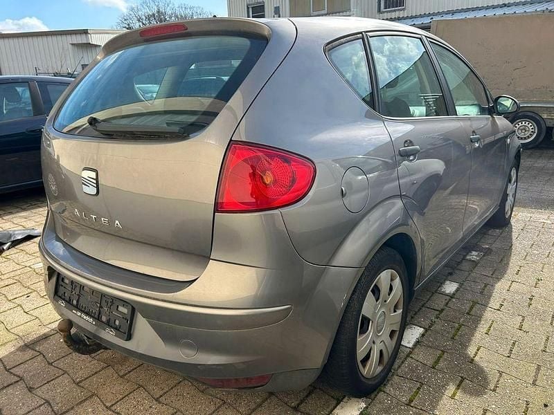 Gebraucht Seat Altea Reference 102 PS (75 kW) 2005 Grau Van / Kleinbus