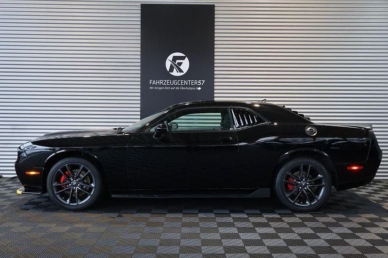 Gebraucht Dodge Challenger SXT 309 PS (227 kW) 2022 Schwarz Coupé