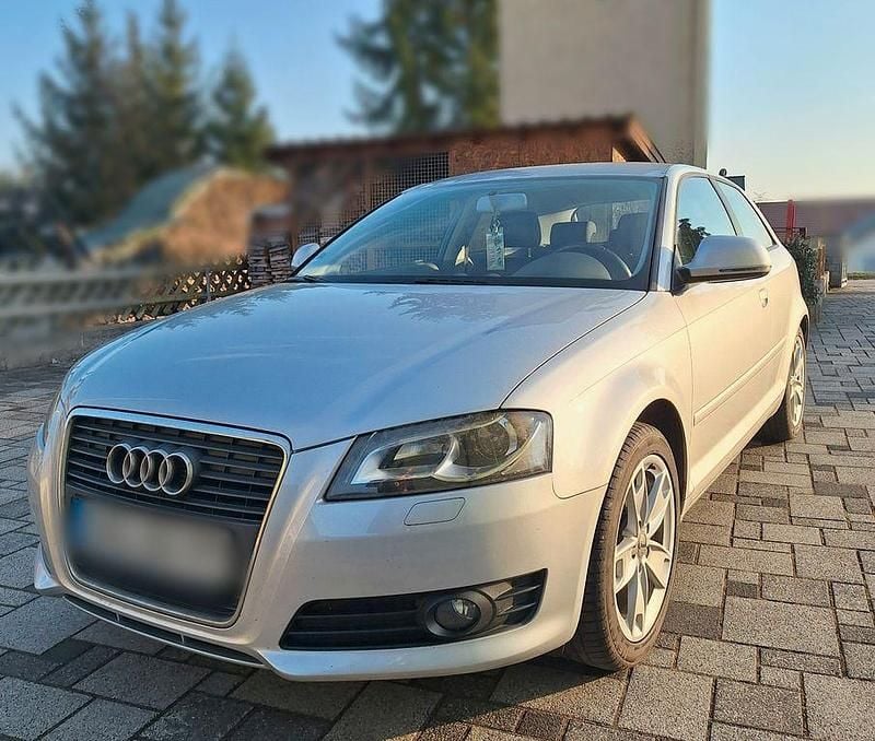 Gebraucht Audi A3 Attraction 102 PS (75 kW) 2008 Silber Kleinwagen