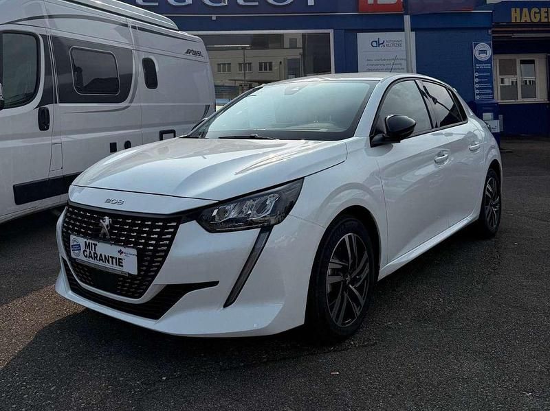 Gebraucht Peugeot 208 Allure 101 PS (74 kW) 2023 Lack weiss banquise/typ Kleinwagen