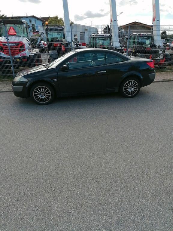 Schwarz Gebraucht 2005 Renault Mégane Cabriolet Exception Cabrio | 3.450 € (Teuer) - Bild 1/4
