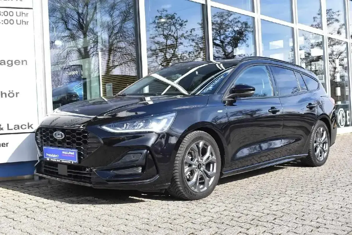 Gebraucht Ford Focus ST-Line 155 PS (114 kW) 2024 Obsidianschwarz metallic (metallic) Kombi