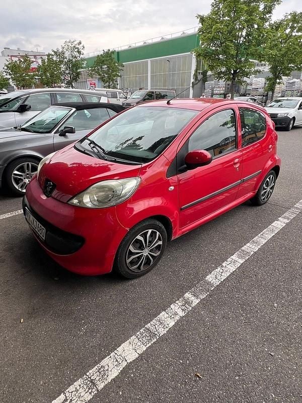 Rot Gebraucht 2006 Peugeot 107 Kleinwagen | 800 € (Fairer Preis) - Bild 1/4