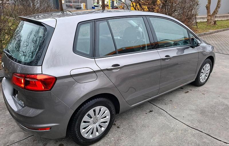 Gebraucht VW Golf VII 86 PS (63 kW) 2016 Limousine