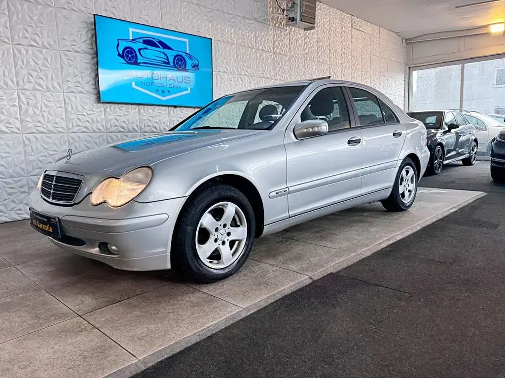 Gebraucht Mercedes C180 Classic 129 PS (94 kW) 2001 Silber Limousine