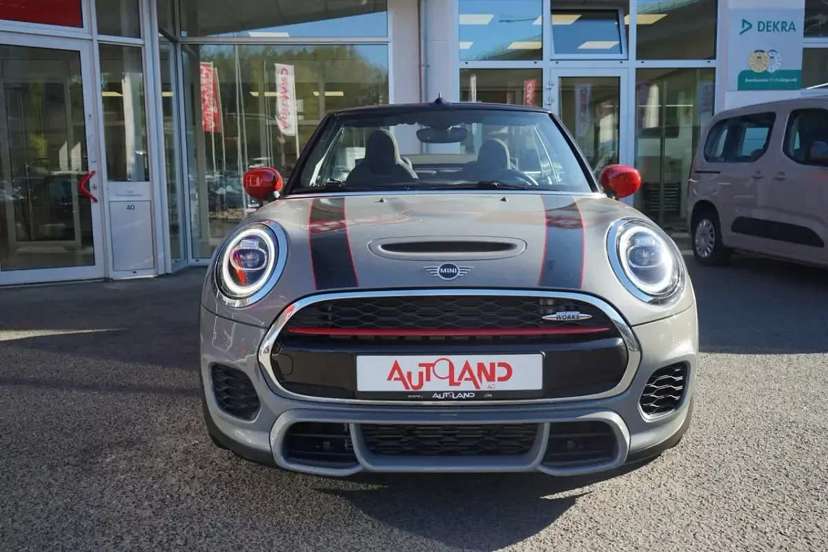 Gebraucht Mini John Cooper Works 231 PS (169 kW) 2020 Grau Kleinwagen