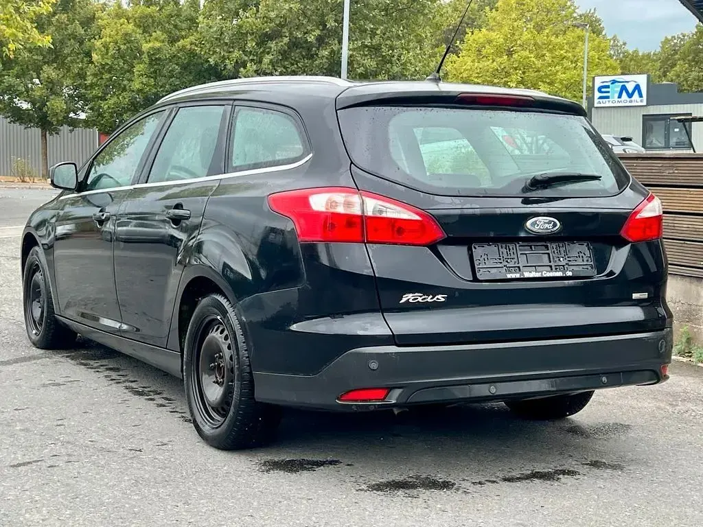 Gebraucht Ford Focus Champions Edition 125 PS (91 kW) 2013 Schwarz Limousine