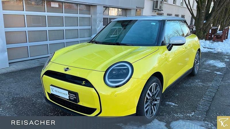 Gelb Gebraucht 2024 Mini Cooper SE Classic Kleinwagen | 28.749 € (Guter Preis) - Bild 1/4