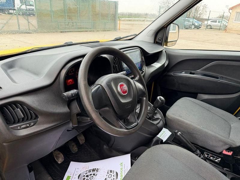 Gebraucht Fiat Doblò 95 PS (69 kW) 2017 Van / Kleinbus