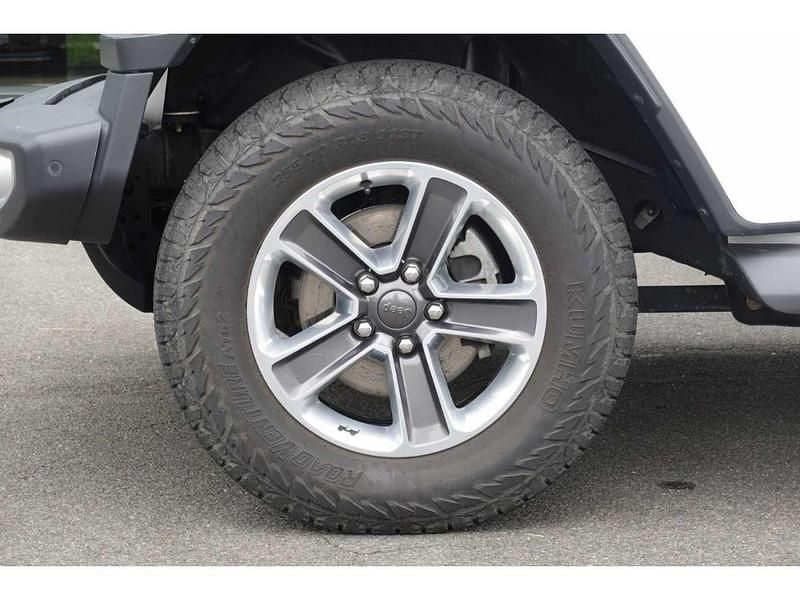 Gebraucht Jeep Wrangler Sahara 200 PS (147 kW) 2019 Bright white clear coat SUV