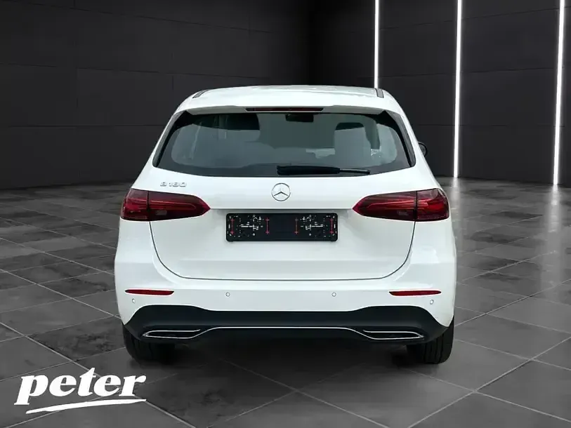 Gebraucht Mercedes B180 Progressive 136 PS (100 kW) 2025 Unilack polarweiß Kleinwagen
