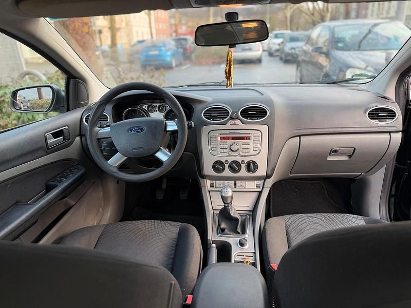 Gebraucht Ford Focus Cabriolet 109 PS (80 kW) 2008 Schwarz Cabrio