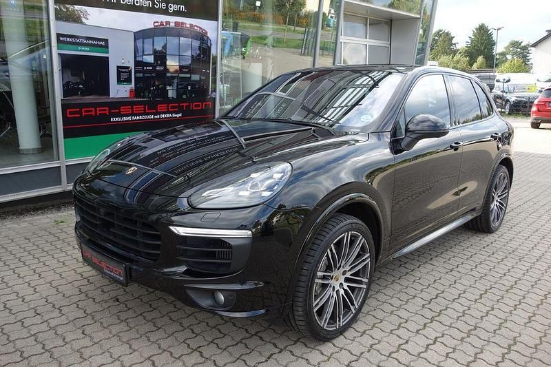 Schwarz Gebraucht 2017 Porsche Cayenne S Platinum Edition SUV | 36.800 € (Fairer Preis) - Bild 1/4