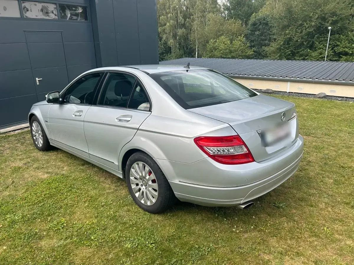 Gebraucht Mercedes C200 184 PS (135 kW) 2008 Silber Limousine