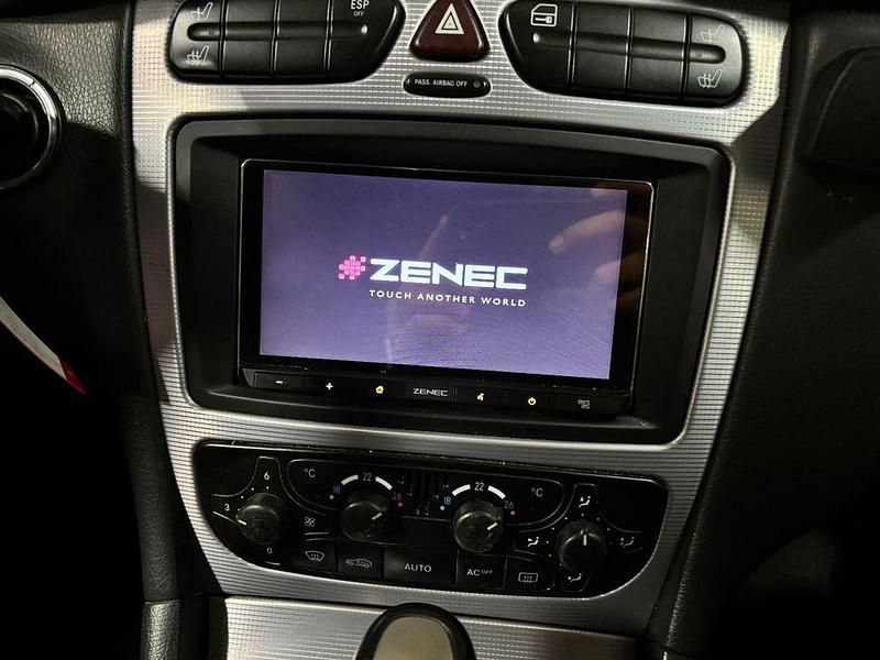 Gebraucht Mercedes C180 143 PS (105 kW) 2004 Blau Coupé