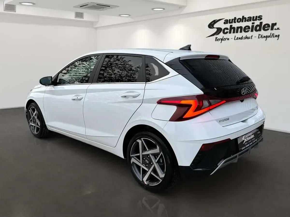 Gebraucht Hyundai i20 Prime 101 PS (74 kW) 2024 Atlas white Kleinwagen